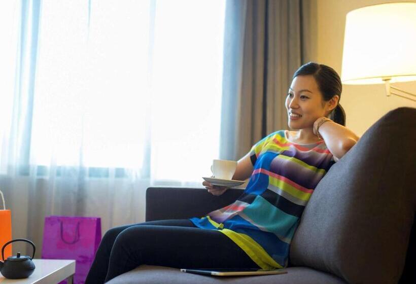 Novotel Toronto Vaughan Centre