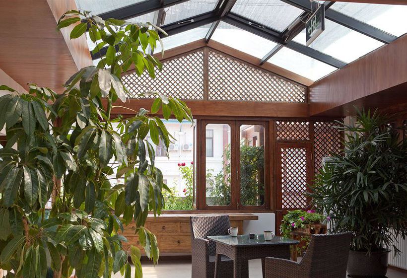 Red Wall Garden Hotel