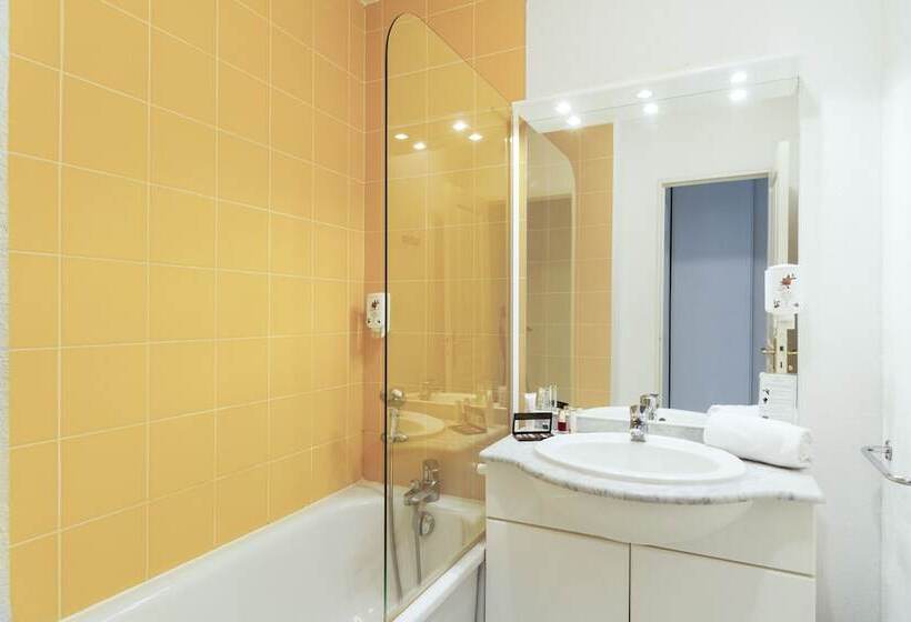 Резиденция Garden & City Sixfourslesplages