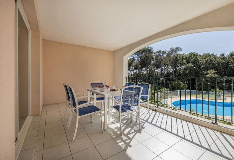 Резиденция Garden & City Sixfourslesplages