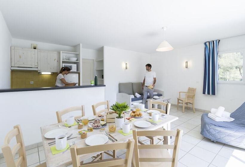 Резиденция Garden & City Sixfourslesplages