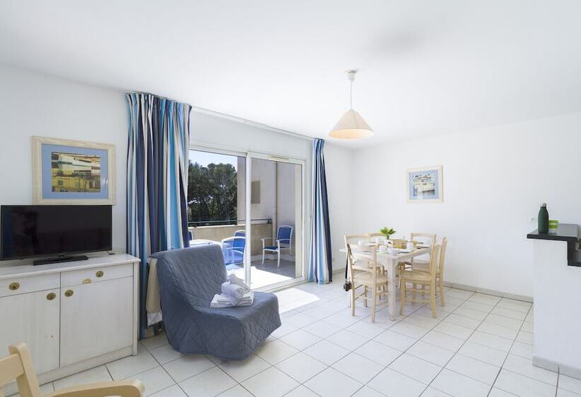 Резиденция Garden & City Sixfourslesplages