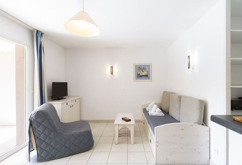 Резиденция Garden & City Sixfourslesplages