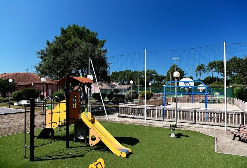 Резиденция Résidence Club Odalys Les Villas Du Lac