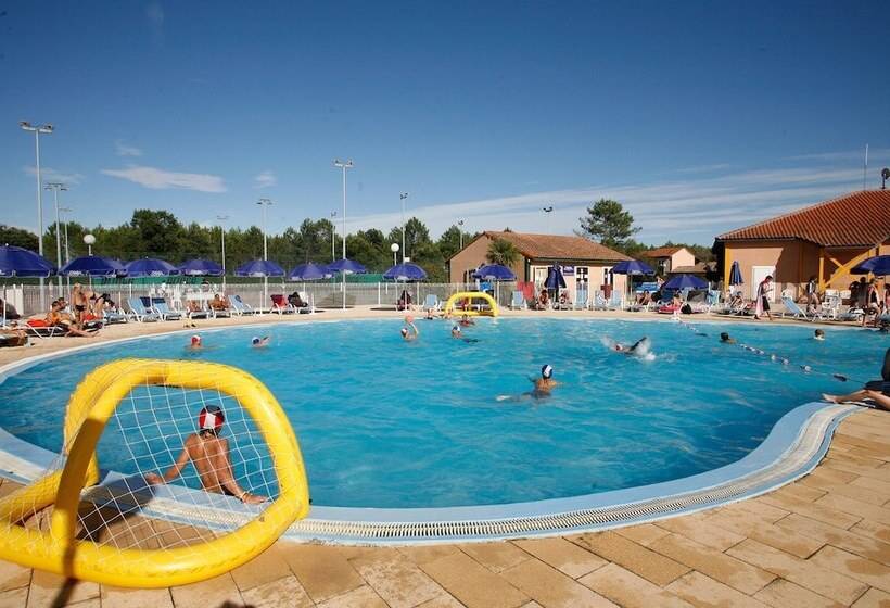 Резиденция Résidence Club Odalys Les Villas Du Lac