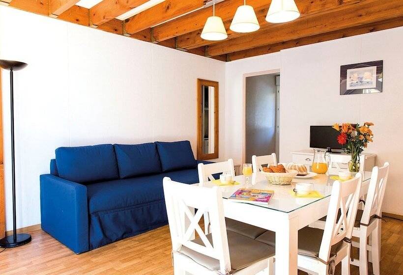 Резиденция Résidence Club Odalys Les Villas Du Lac