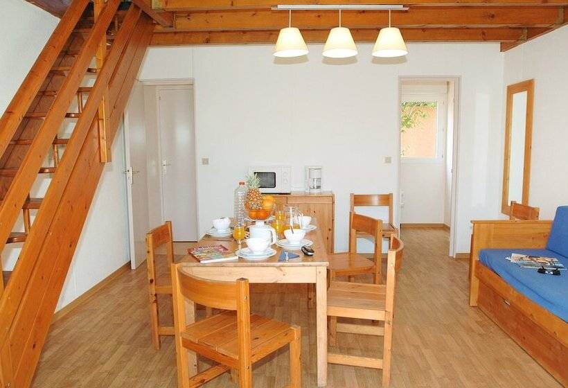 Резиденция Résidence Club Odalys Les Villas Du Lac