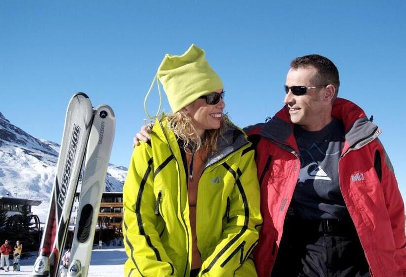 住所  Résidence Odalys Chanteneige Croisette