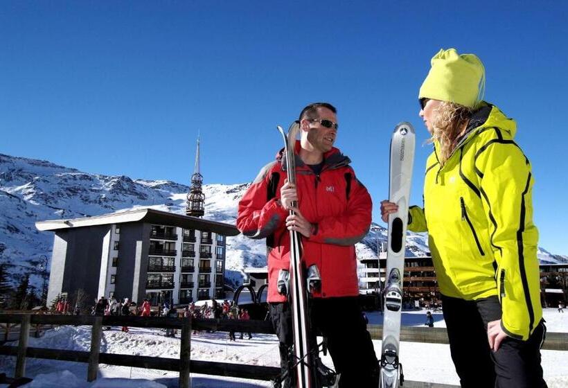 住所  Résidence Odalys Chanteneige Croisette