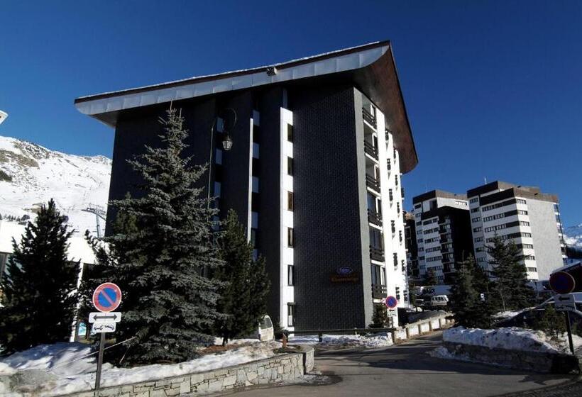 住所  Résidence Odalys Chanteneige Croisette