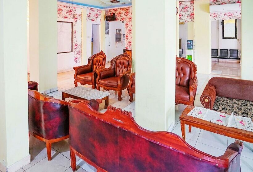 فندق صغير Spot On 2820 Hotel Perdana Syariah