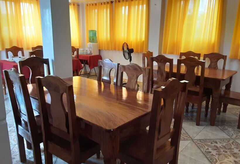هتل Batanes Casa Feliciano