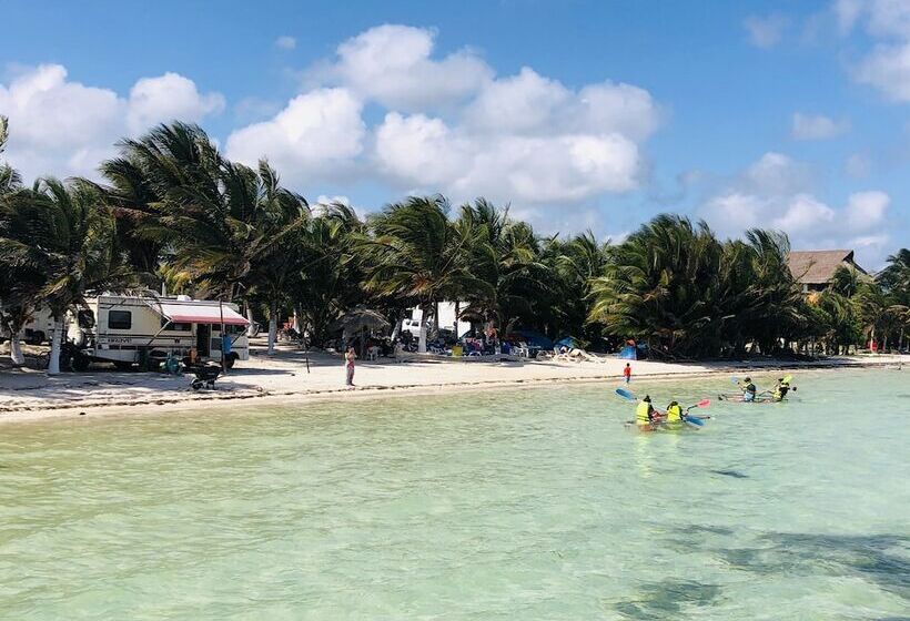 Отель Camping Lunas Bar