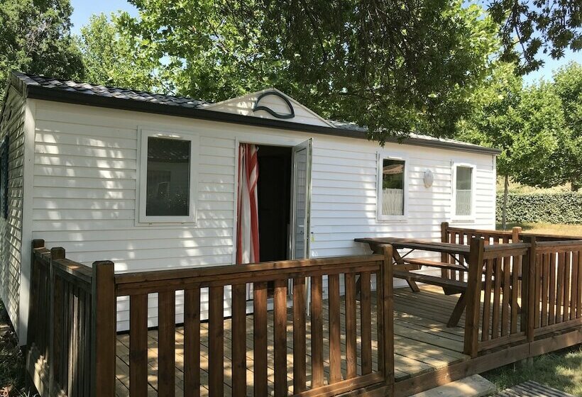 בית מלון כפרי Les Bastides De Chanteraine