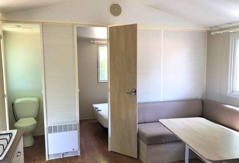 בית מלון כפרי Les Bastides De Chanteraine