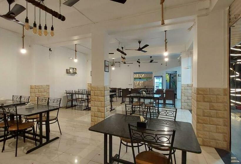 בית מלון כפרי Onella Regency