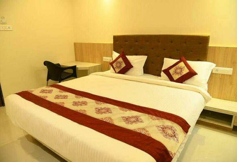 בית מלון כפרי Onella Regency