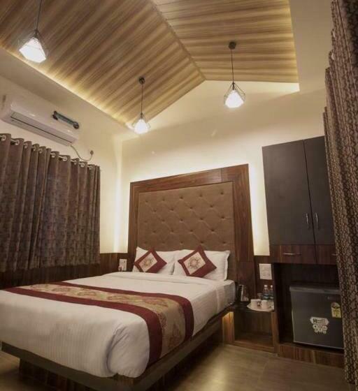 בית מלון כפרי Onella Regency