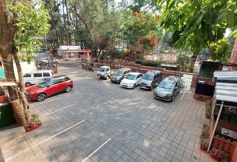 בית מלון כפרי Onella Regency