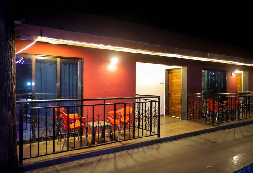 בית מלון כפרי Onella Regency