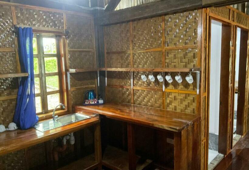 هتل Rainbow Bay Beach & Dive Resort