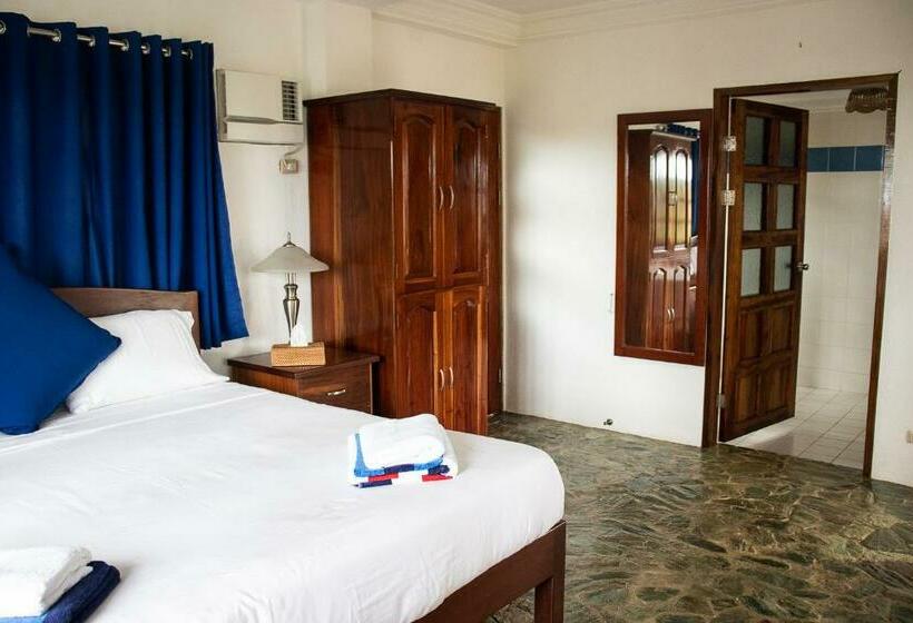 هتل Rainbow Bay Beach & Dive Resort