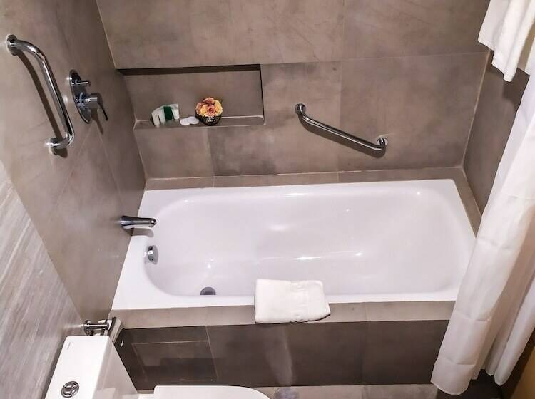 هتل Sotogrande Neopolitan