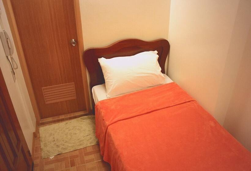 هتل Southpoolside Tourist Inn