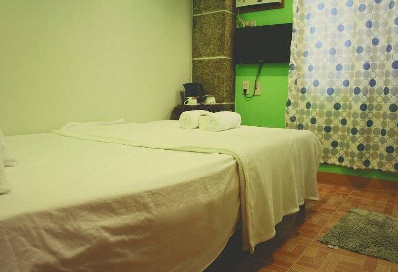 هتل Southpoolside Tourist Inn