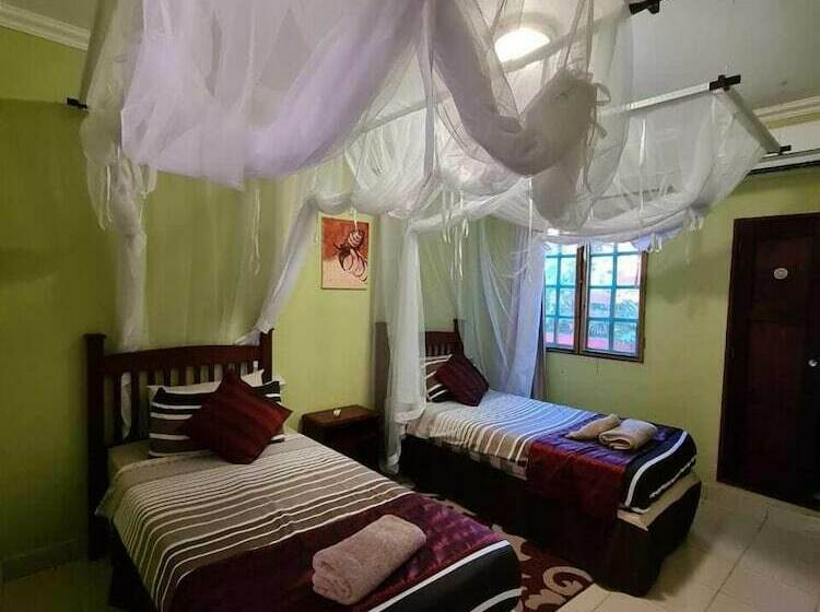 ホテル Waves Lodge