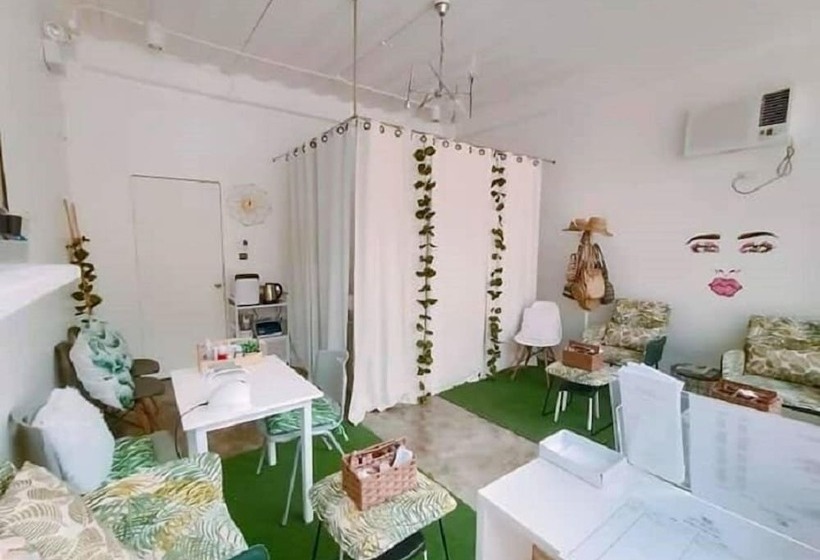 هتل Tropical Vibes Inn Siargao