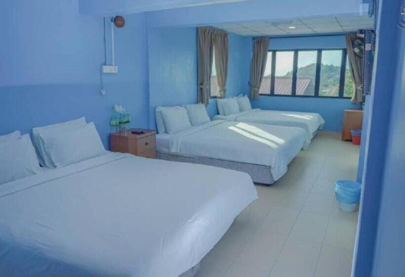 بنسيون Labis Sunrise Farm Stay