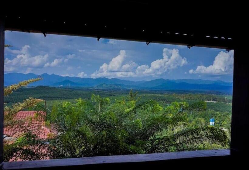 بنسيون Labis Sunrise Farm Stay