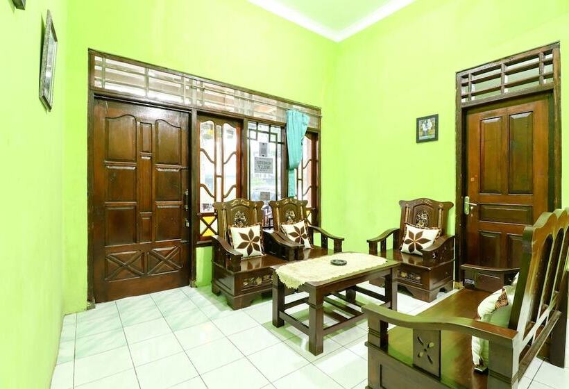 פנסיון Willy Homestay Borobudur