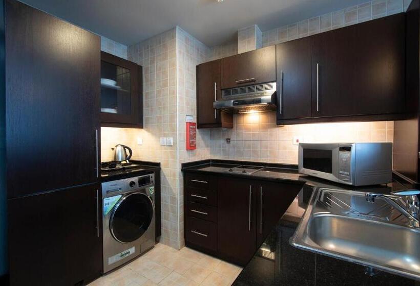 Al Manzel Hotel Apartments