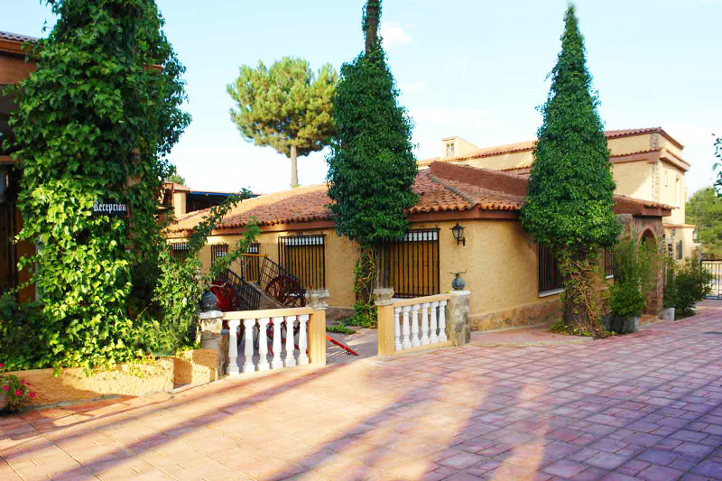 Apartamentos La Villa Don Quijote