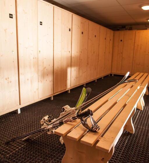 Cgh Résidences & Spas Les Chalets Du Soleil Contemporain