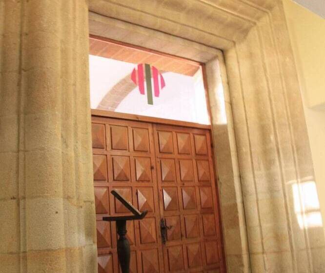 簡易ホテル Hospederia San Martin Pinario