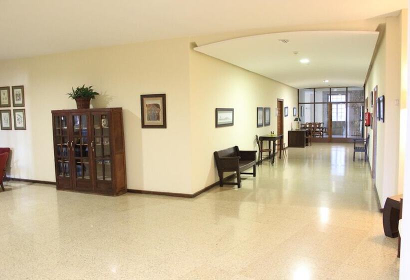 簡易ホテル Hospederia San Martin Pinario