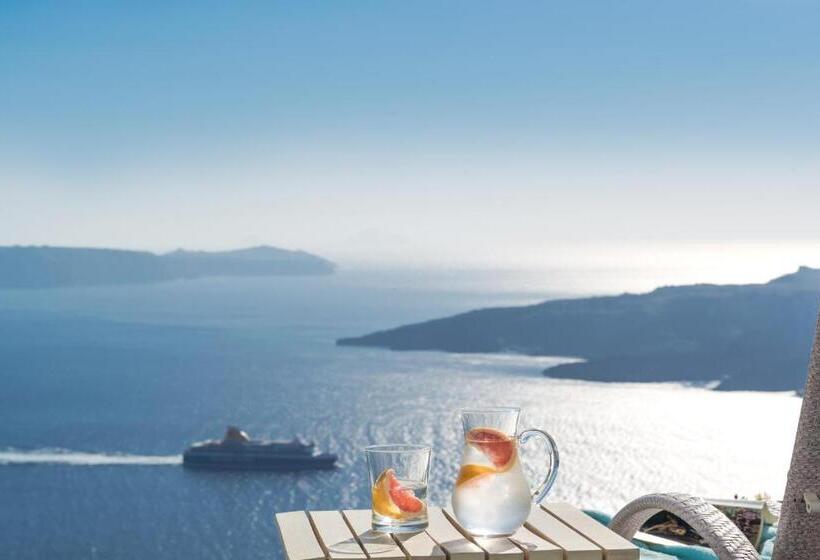 Отель Adamant Suites