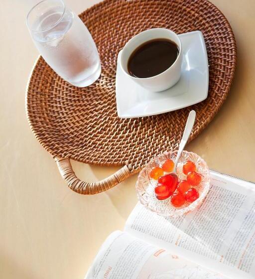 Отель Adamant Suites