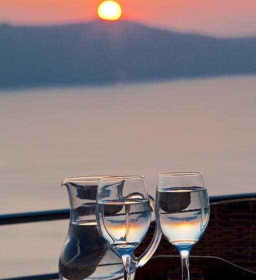 Отель Adamant Suites