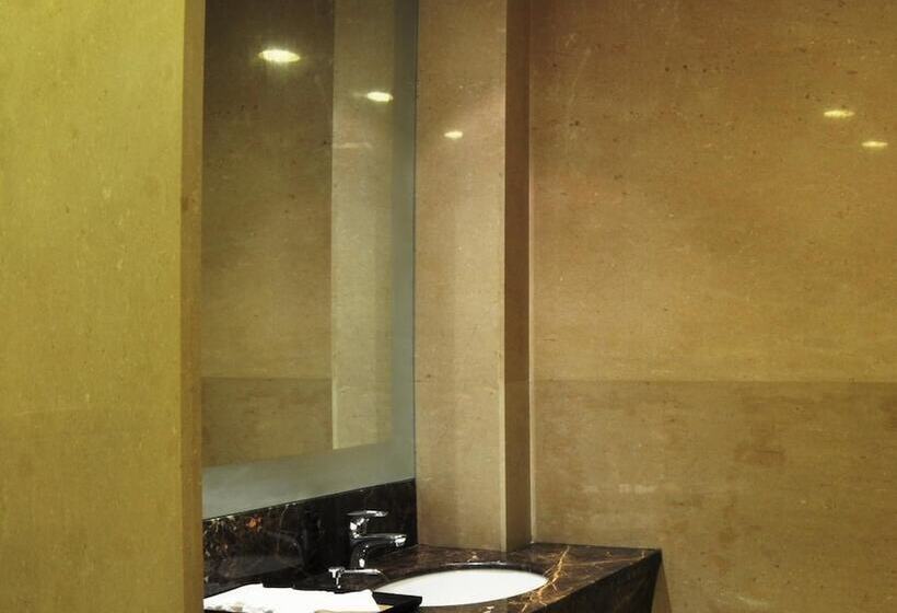 호텔 Adarsh Hamilton