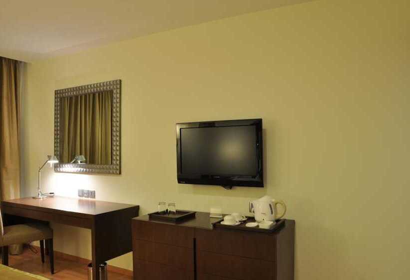 호텔 Adarsh Hamilton