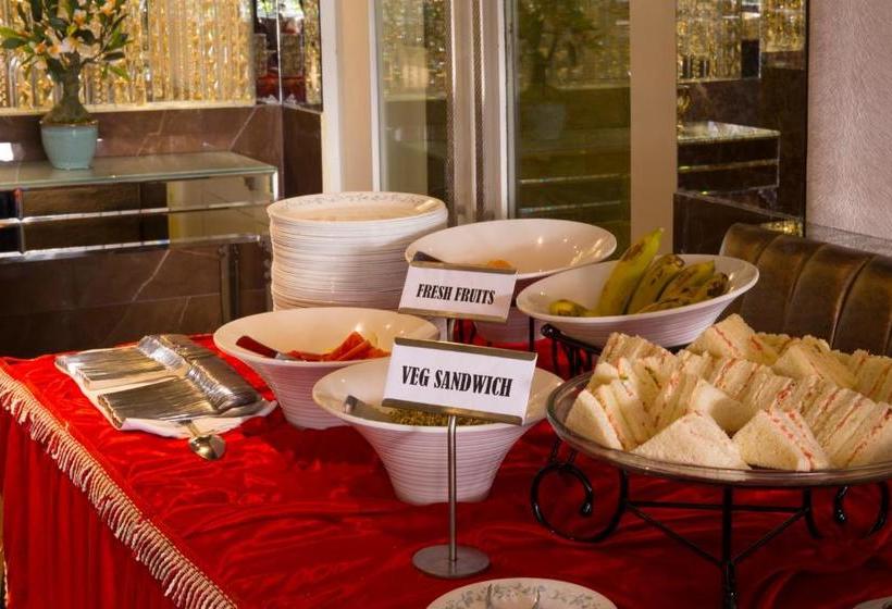 هتل Airport Centre Point