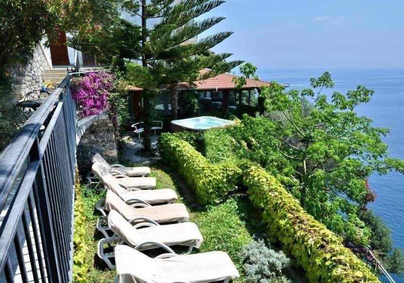 ホテル Albergo La Conca Azzurra