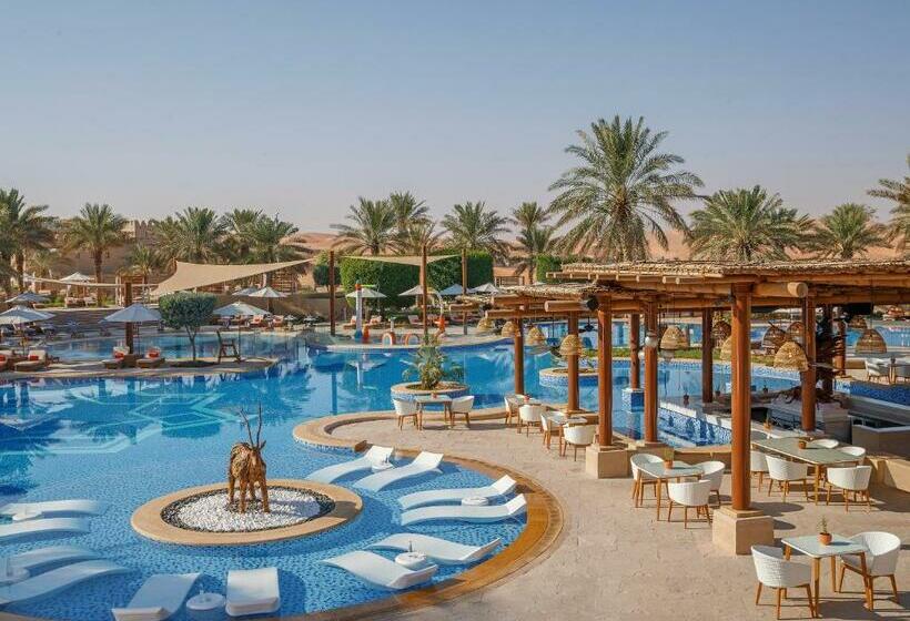Отель Anantara Qasr Al Sarab Desert Resort