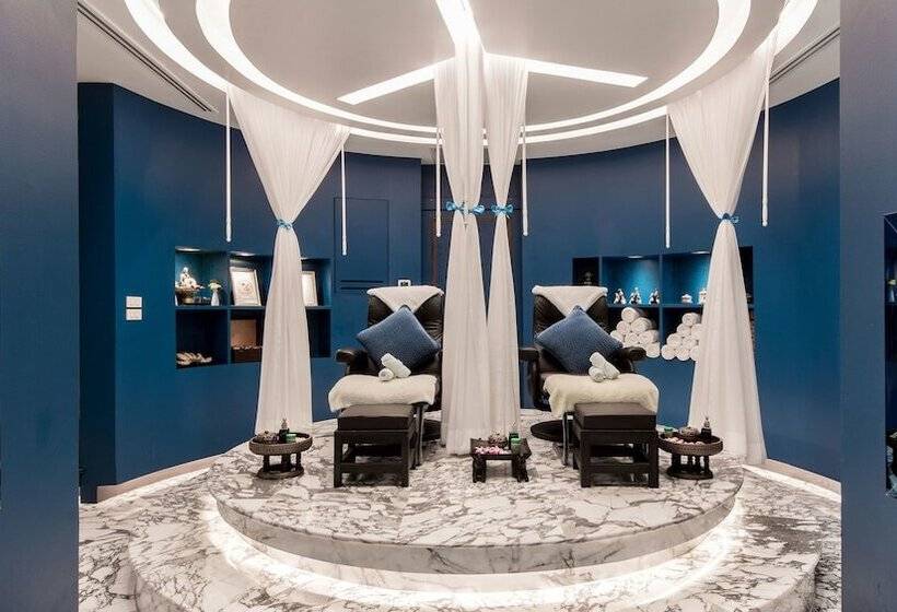 هتل Aone Pattaya Beach Resort