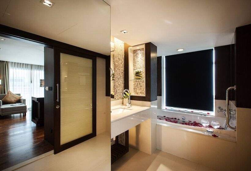 هتل Aone Pattaya Beach Resort