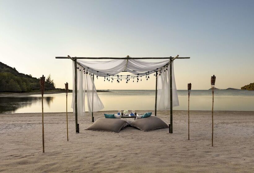 בית מלון כפרי Avani Plus Samui Resort